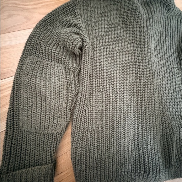 Distressed Linen-Cotton Shawl Cardigan
Polo Ralph Lauren Men’s M VGC Olive Gr - Picture 9 of 13